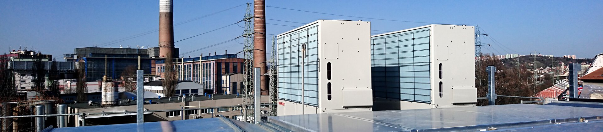Plynové tepelné čerpadlo pro vytápění a chlazení komerční budovy